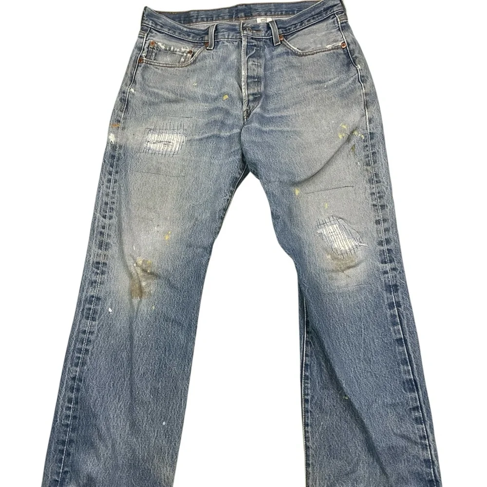 Vintage Levi’s 501XX button fly straight leg 90s medium wash jeans 34 x 29